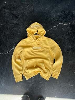 Hollister Must-Have Collection Yellow Embroidered Script Logo Hoodie XS